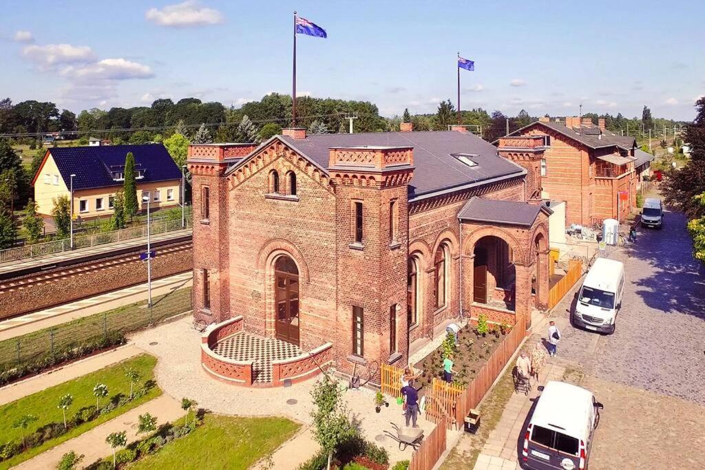 Apartament A Refuge Built For A King Halbe Zewnętrze zdjęcie